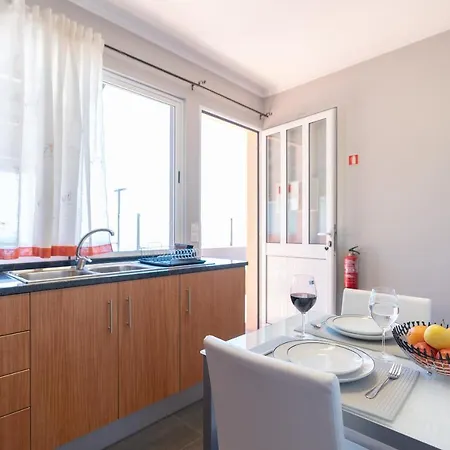 Laranjeiras Apartman Calheta